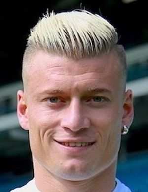 ALIOSKI EZGJAN 